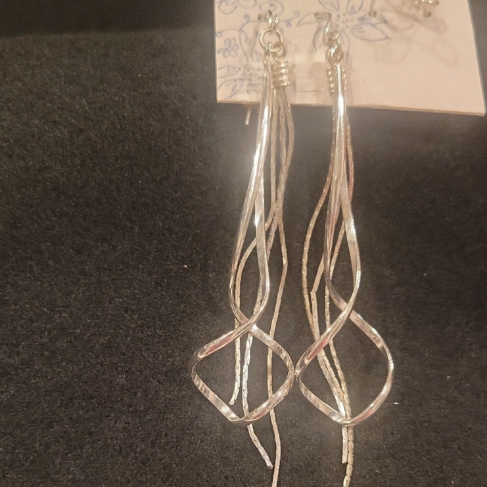 Elegant Silver Dangle Earrings Set - Picture 2 of 4